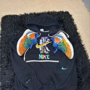 Nike Kyrie Irving Spongebob Hoodie & Shoes 7Y Mens S